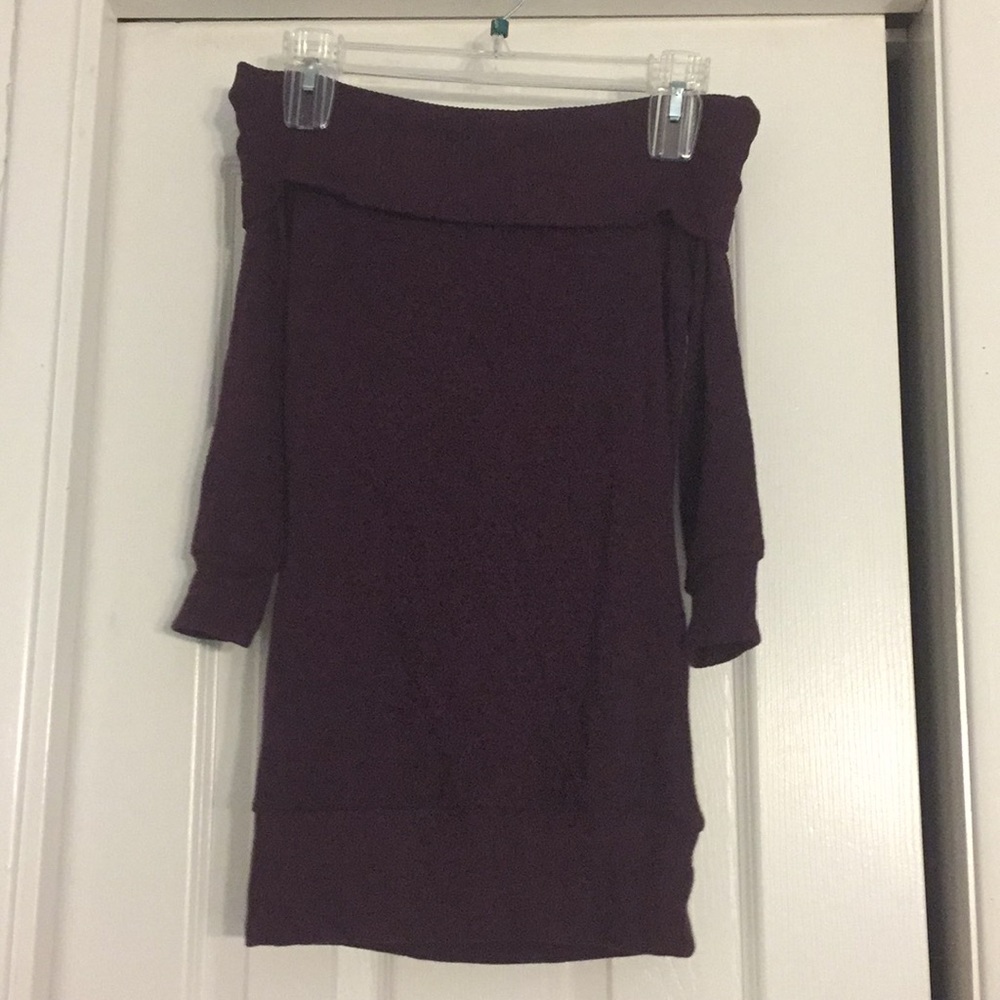 Maroon Off the Shoulder Quarter Sleeve Top